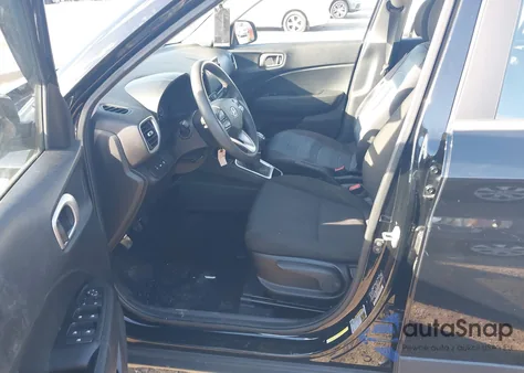 2020 Hyundai Venue Se from USA, damaged, VIN KMHRB8A32LU031641